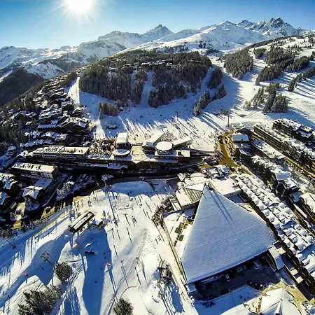 Spacieux De 4 A 1850, A 250m Des Remontees Mecaniques Et Des Commerces - Fr-1-564-93 Apartment Courchevel