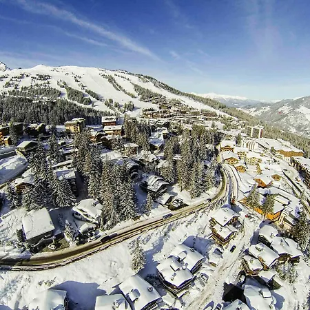 Spacieux De 4 A 1850, A 250m Des Remontees Mecaniques Et Des Commerces - Fr-1-564-93 Courchevel