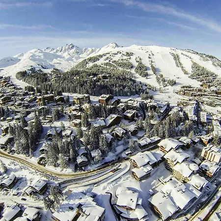 Spacieux De 4 A 1850, A 250m Des Remontees Mecaniques Et Des Commerces - Fr-1-564-93 * Courchevel